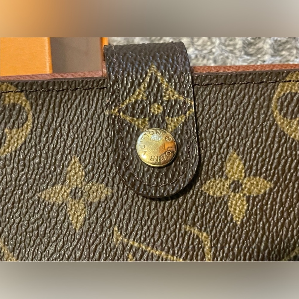 LV Monogram agenda - Picture 2 of 11